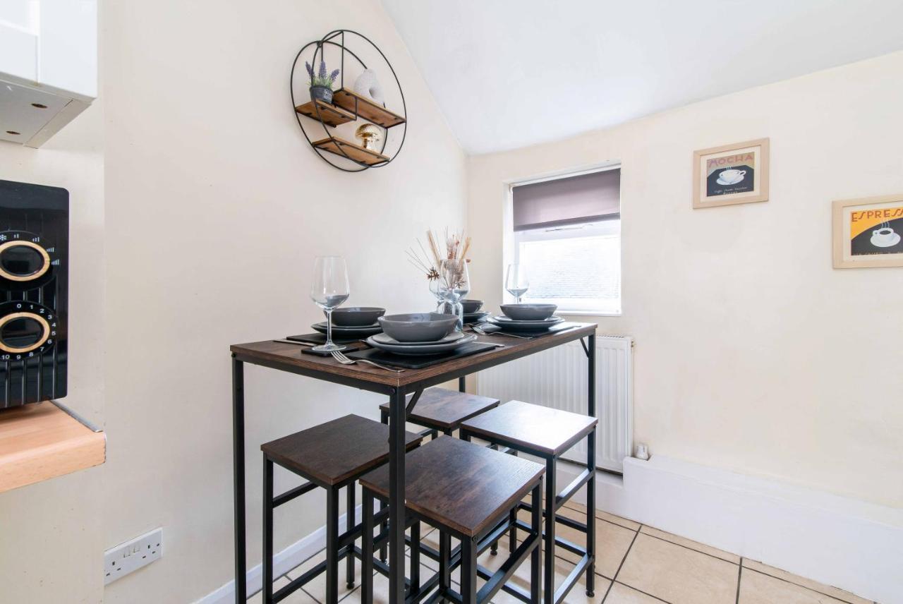 Characterful 2 Bedroom Apartment - Central Location Castle Donington Zewnętrze zdjęcie